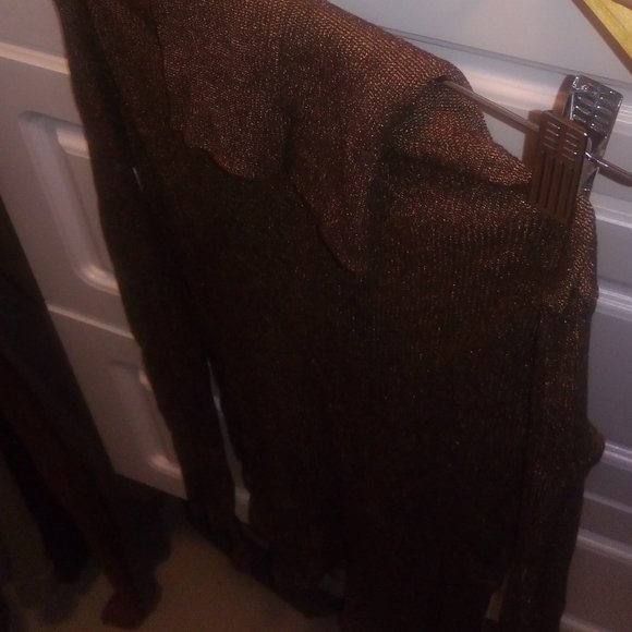 Copper Shimmer Turtleneck Sweater - Picture 3 of 4